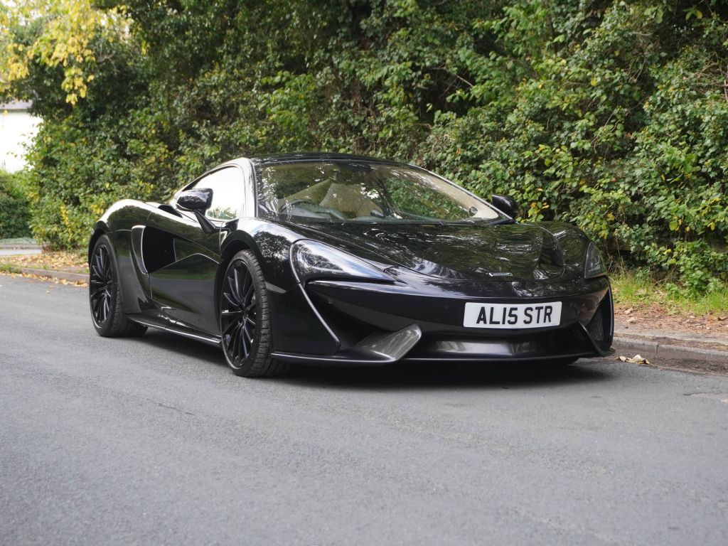 2017 McLaren 570GT