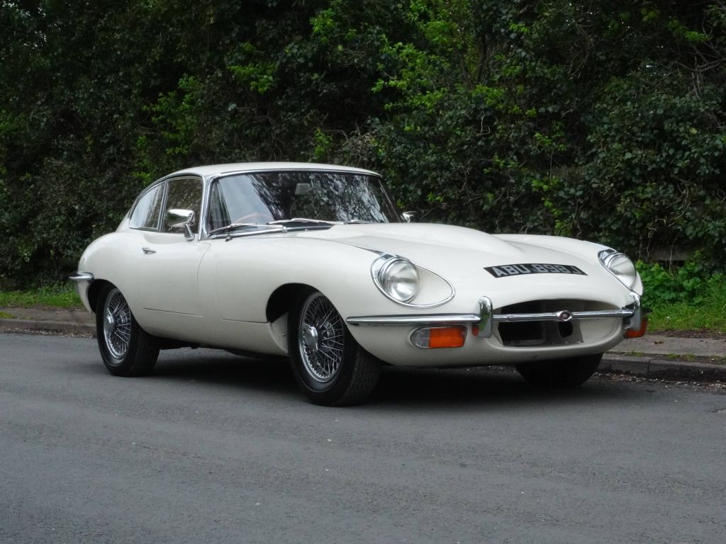 1970 Jaguar E-Type Series II 4....
